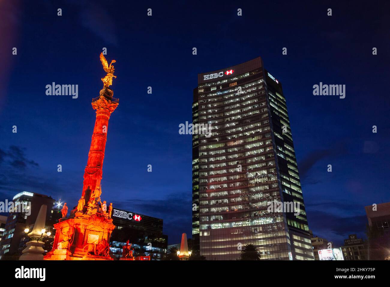 Columna de Victoria del Ángel de la Independencia, Paseo de la Reforma, Ciudad de México. América del Norte Foto de stock