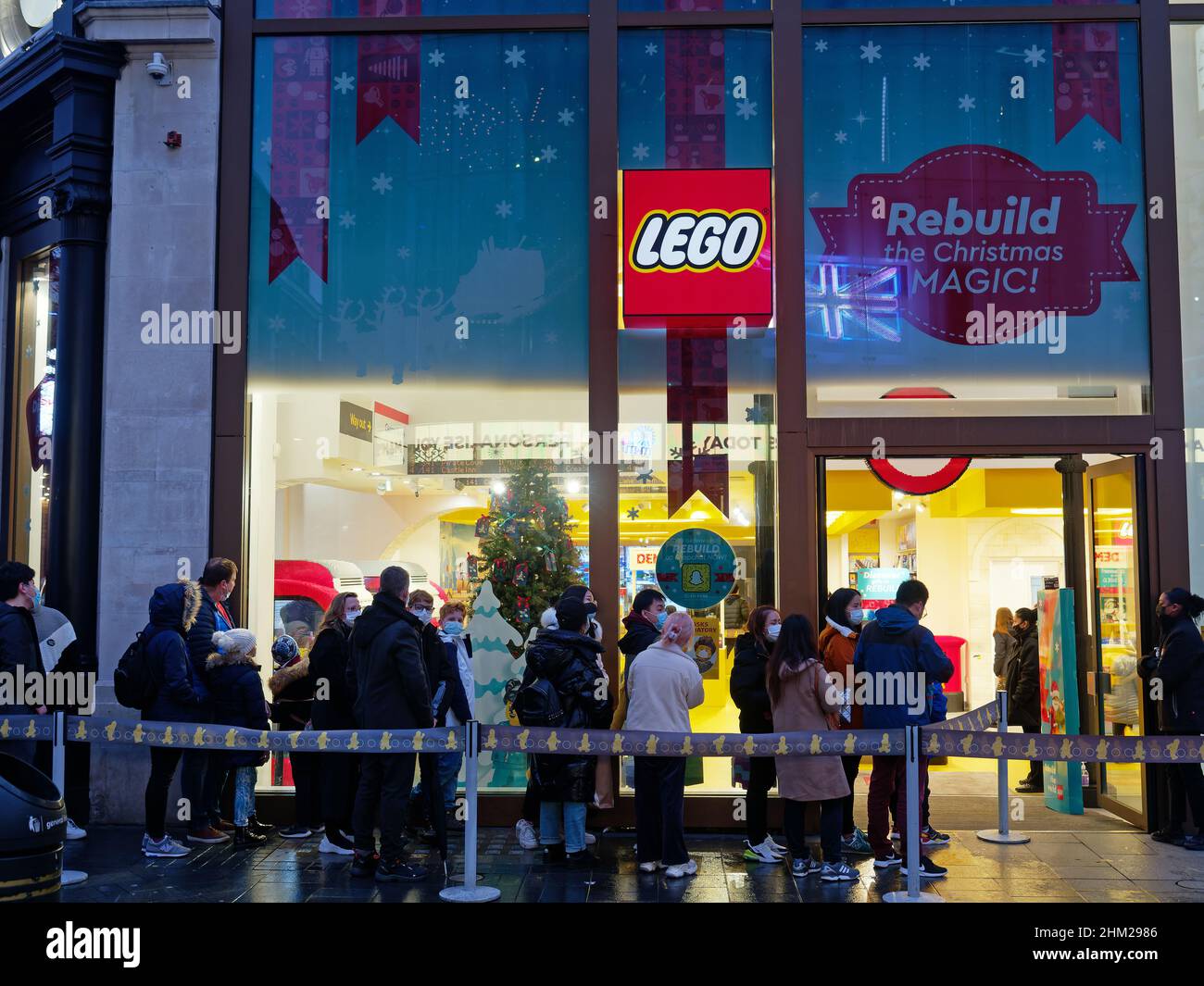 Lego shop uk fotografías e imágenes de alta resolución - Alamy