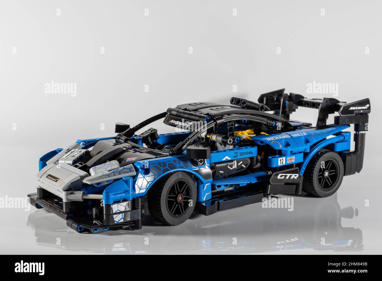 LEGO TECHNIC MCLAREN SENNA MODELO GTR. Modelo supercar Foto de stock