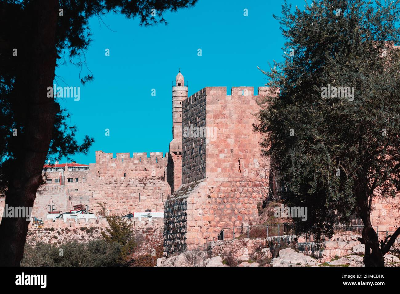 La famosa Torre de David en la Ciudad Vieja de Jerusalén en las antiguas murallas Foto de stock
