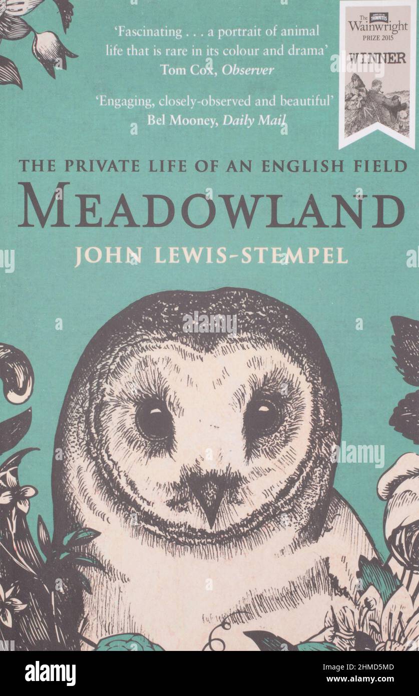 El libro, Meadowland de John Lewis-Stempel Foto de stock