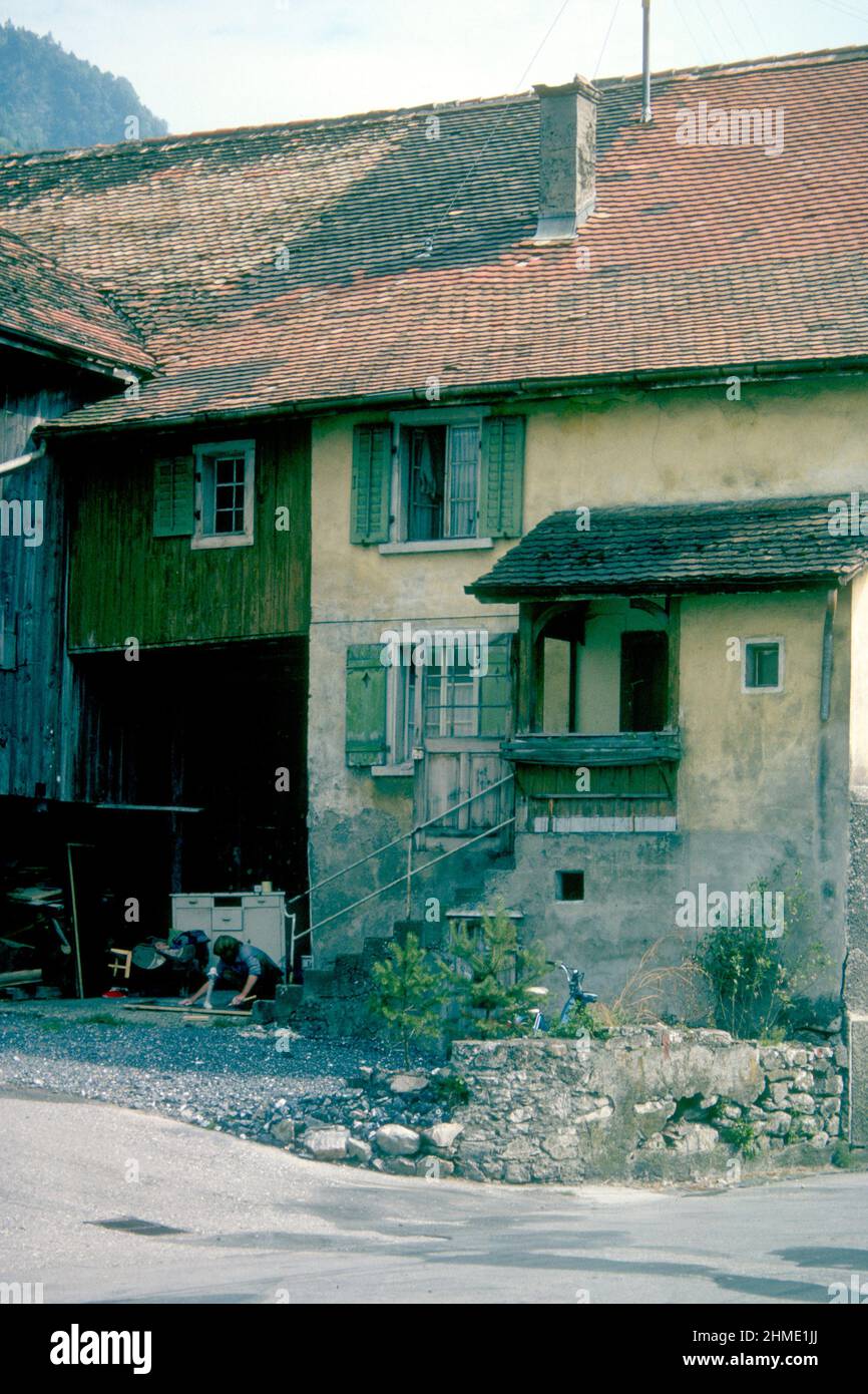 Antigua granja en 1981, Balzers, Liechtenstein Foto de stock