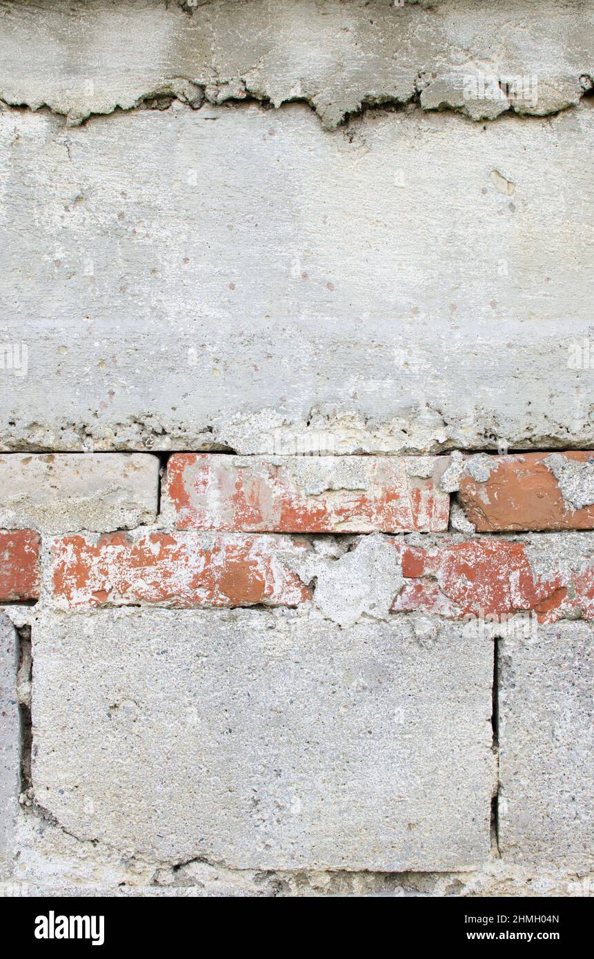 Fondo de hormigón y muros de mampostería, losas y yeso Fotografía de