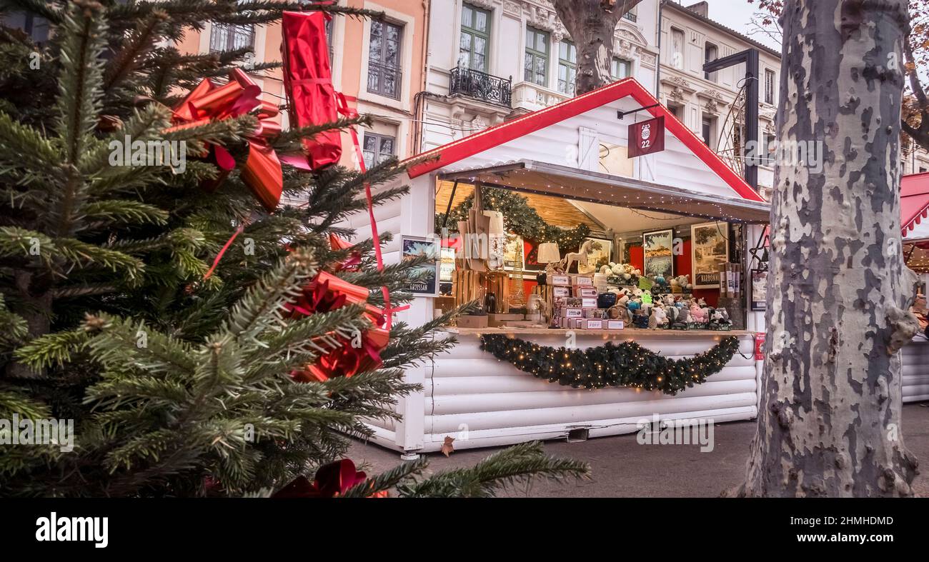 Mercado de Navidad en Narbona. Foto de stock
