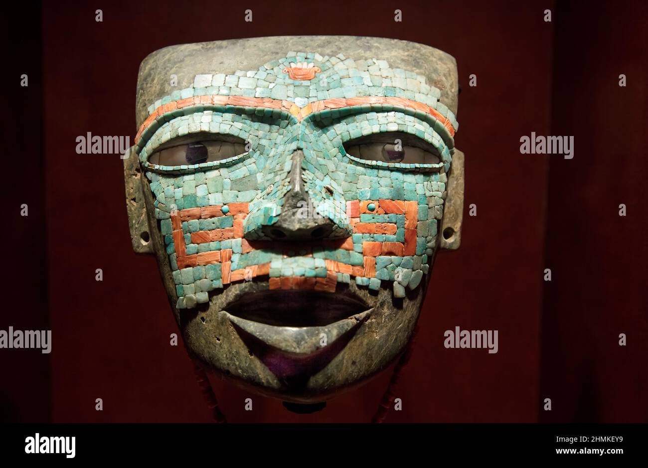Máscara amerindia en el Museo Nacional de Antropología, Ciudad de México, México Foto de stock