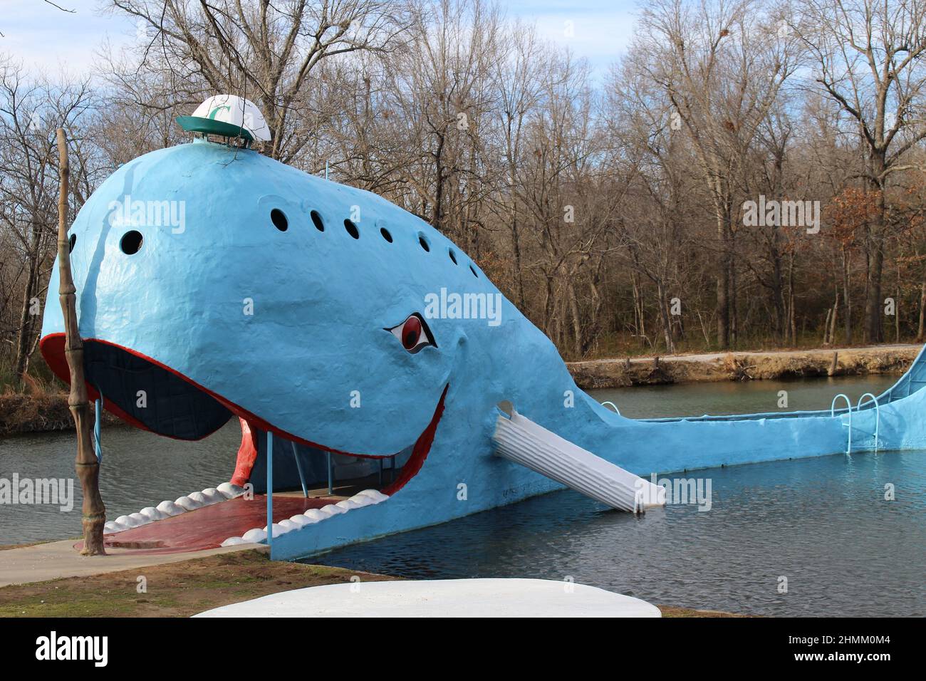 La Ballena Azul de Catoosa en Catoosa, Oklahoma, a lo largo de la histórica Ruta 66. Popular atracción al borde de la carretera en Oklahoma. Foto de stock