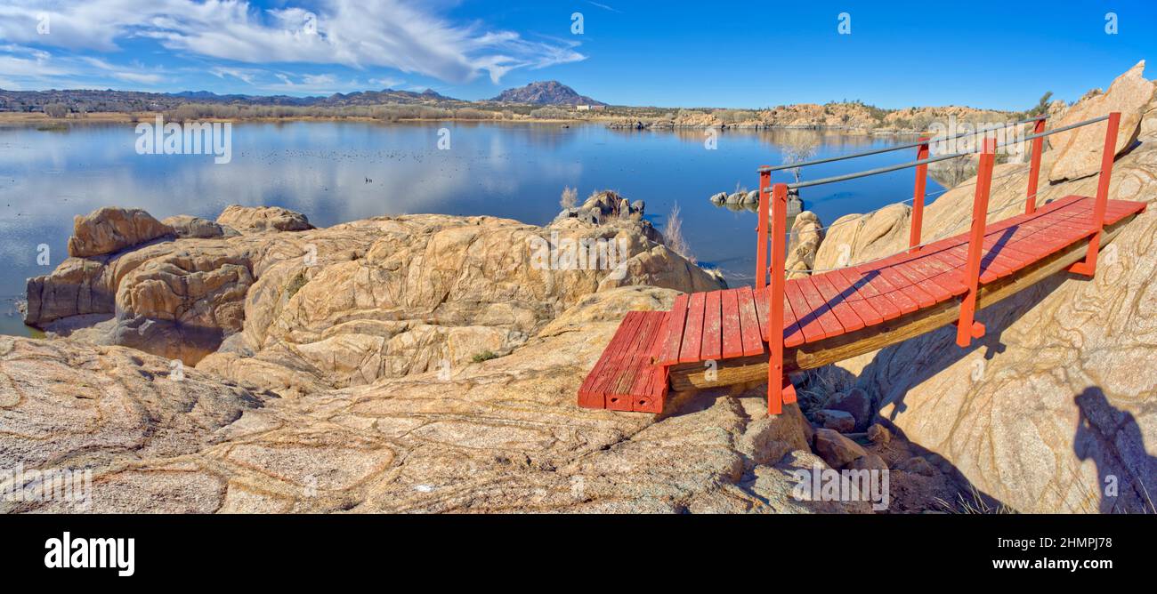 El Puente Rojo, Willow Lake, Prescott, Arizona, Estados Unidos Foto de stock