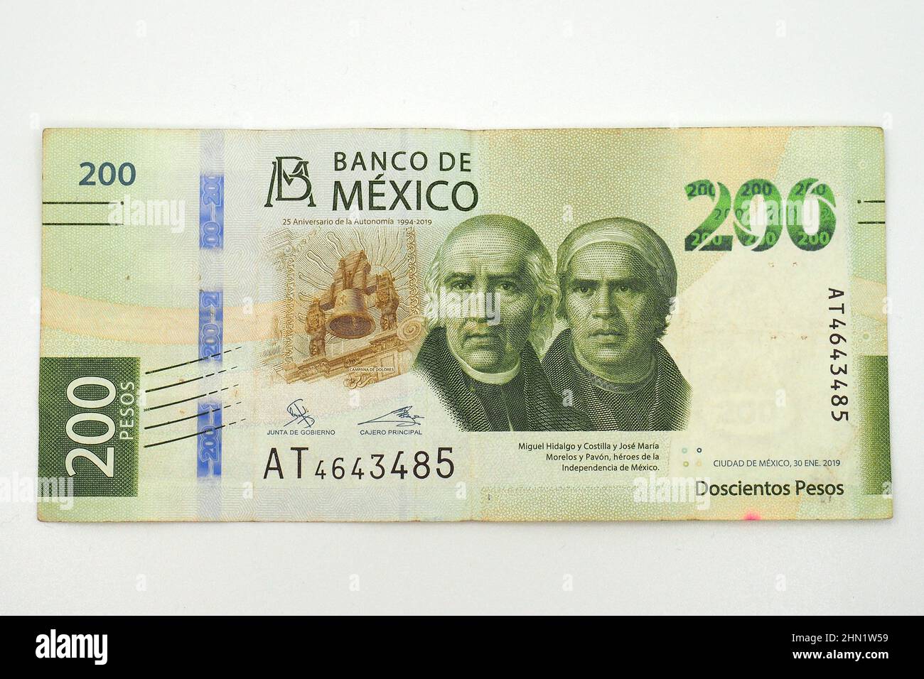 Billete de doscientos (200) pesos, peso mexicano $ (MXN), México, América  del Norte Fotografía de stock - Alamy