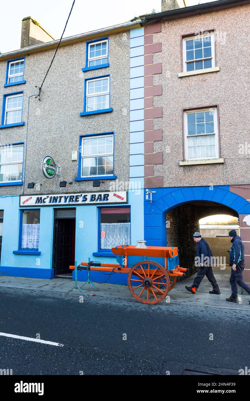 Mc Intyre's Bar, Dunkineely, Condado de Donegal, Irlanda Foto de stock