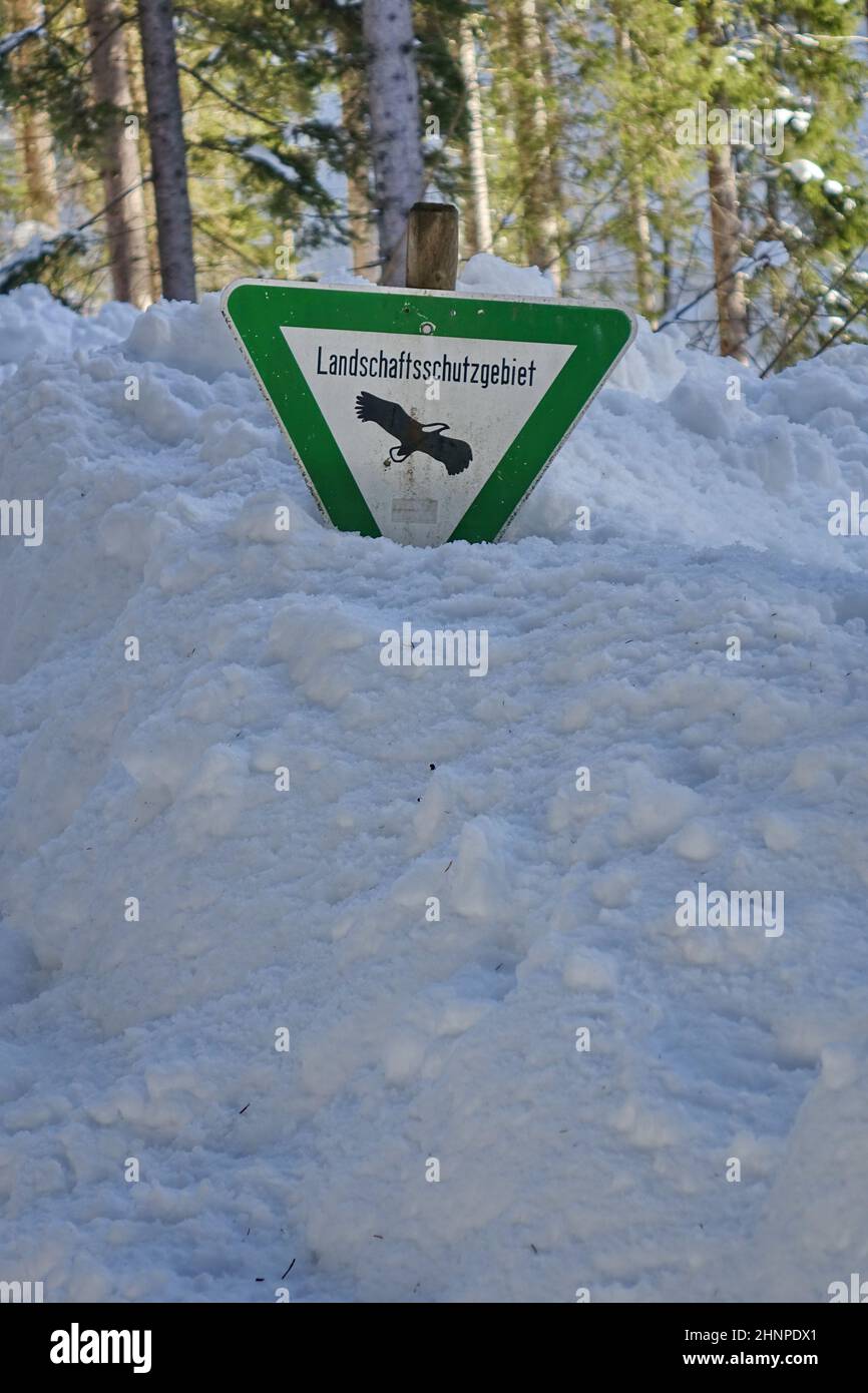Letrero de información, Reserva natural, nevado, invierno, nieve Foto de stock