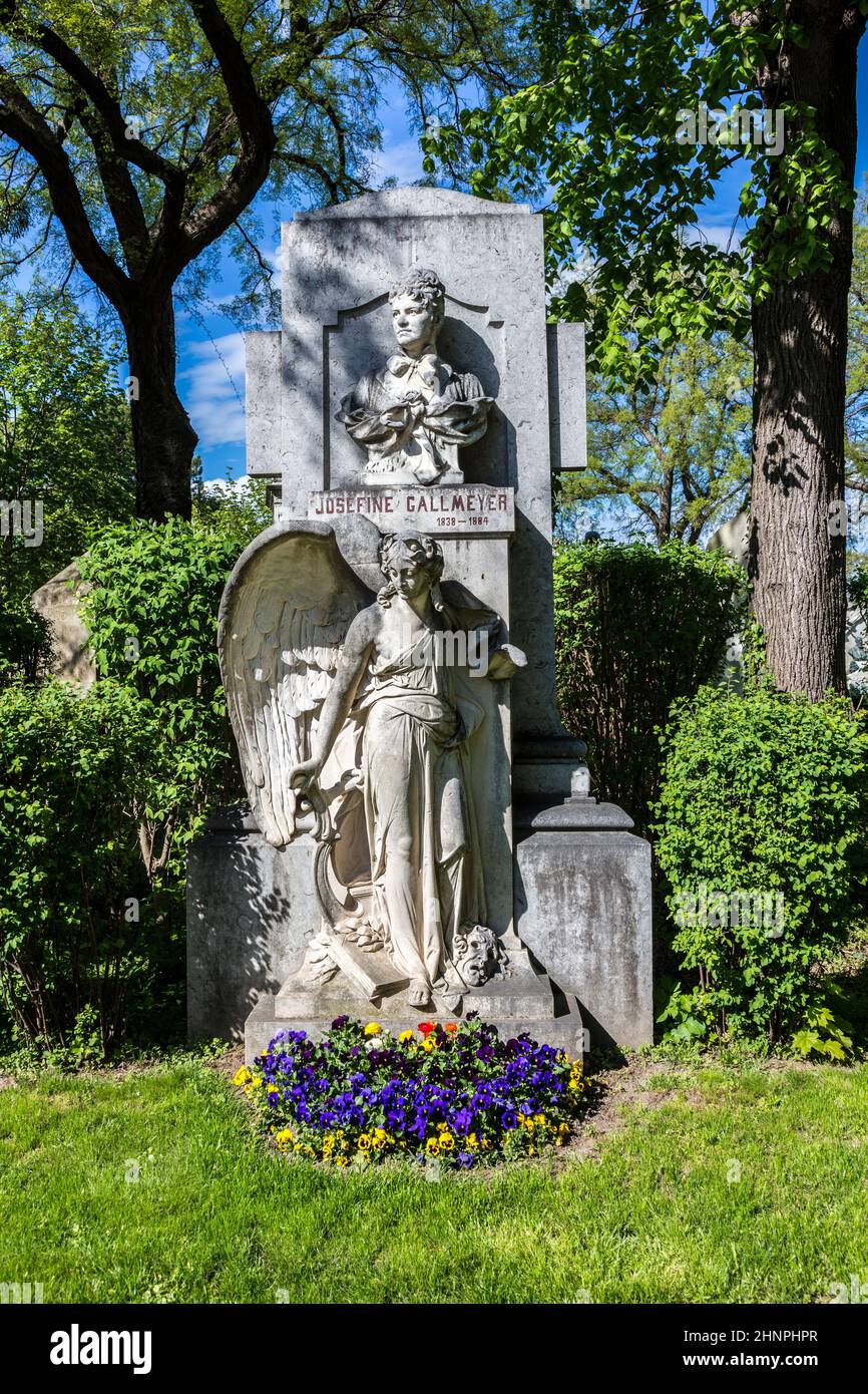 Último lugar de descanso de Josefine Callmeyer Grave en el Cementerio Central de Viena Foto de stock