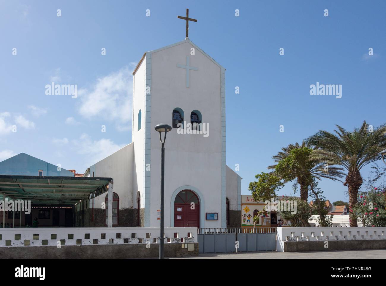 Igreja Catolica de Santa Maria, Rua 1 De Junho, Santa Maria, Sal, República de Cabo (Cabo Verde) Foto de stock
