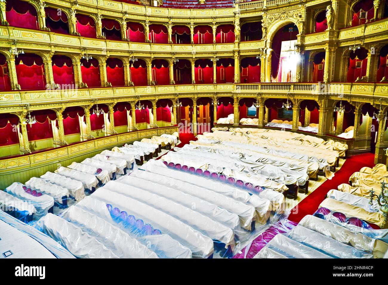 Antigua ópera estatal Opera House en Budapest Foto de stock