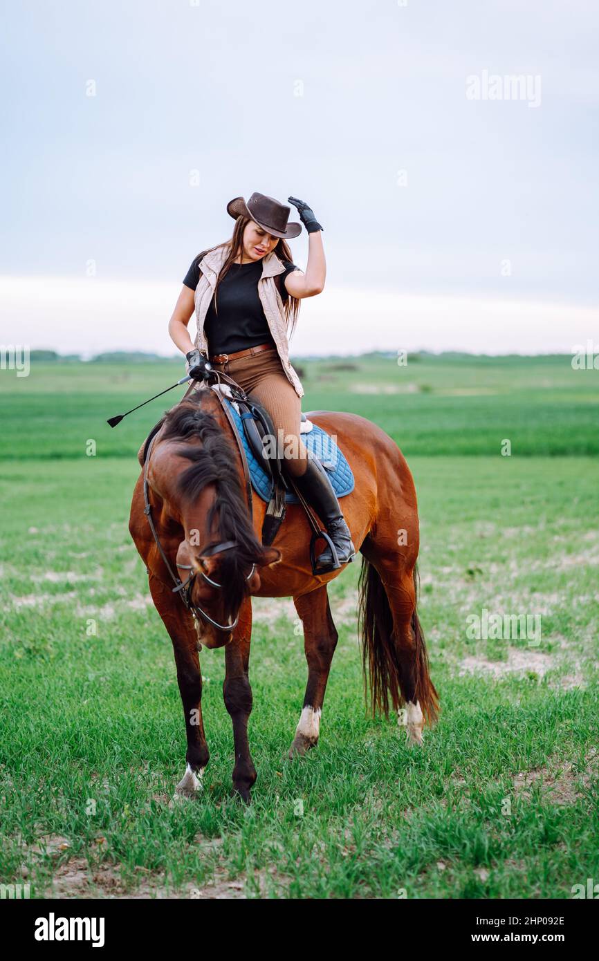 AZSUL Fusta para Montar con látigo para Caballos