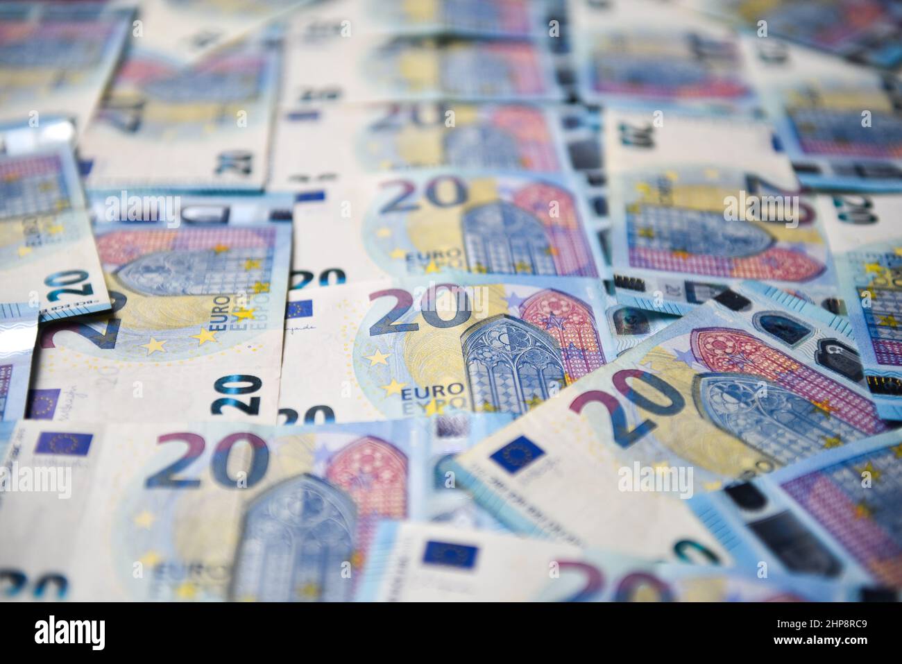 Dinero europeo en billetes de veinte euros Foto de stock