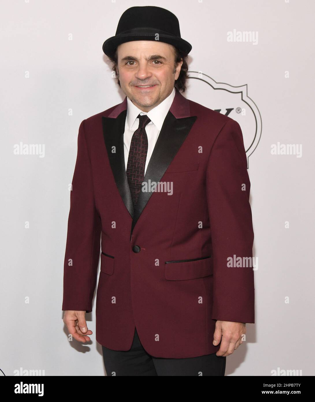 Michael D. Cohen llega a los Premios anuales de la Asociación de Artistas y estilistas de pelo 9th celebrados en el Beverly Hilton en Beverly Hills, CA el sábado 19 de febrero de 2022. (Foto de Sathanlee B. Mirador/Sipa USA) Foto de stock