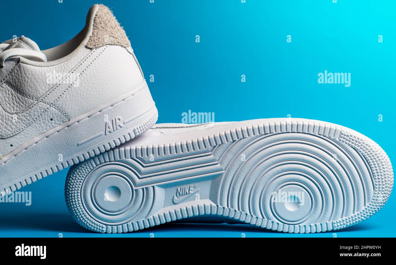 Nike air fotografías e imágenes de alta resolución - Alamy