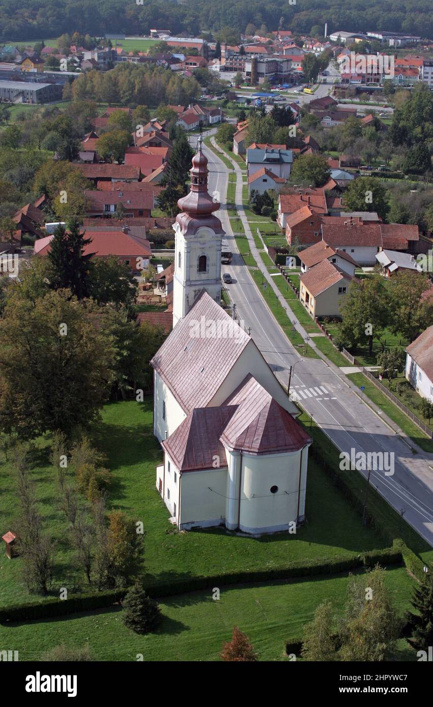 Iglesia Parroquial de la Visitación de la Virgen María en Gáresnica, Croacia Foto de stock