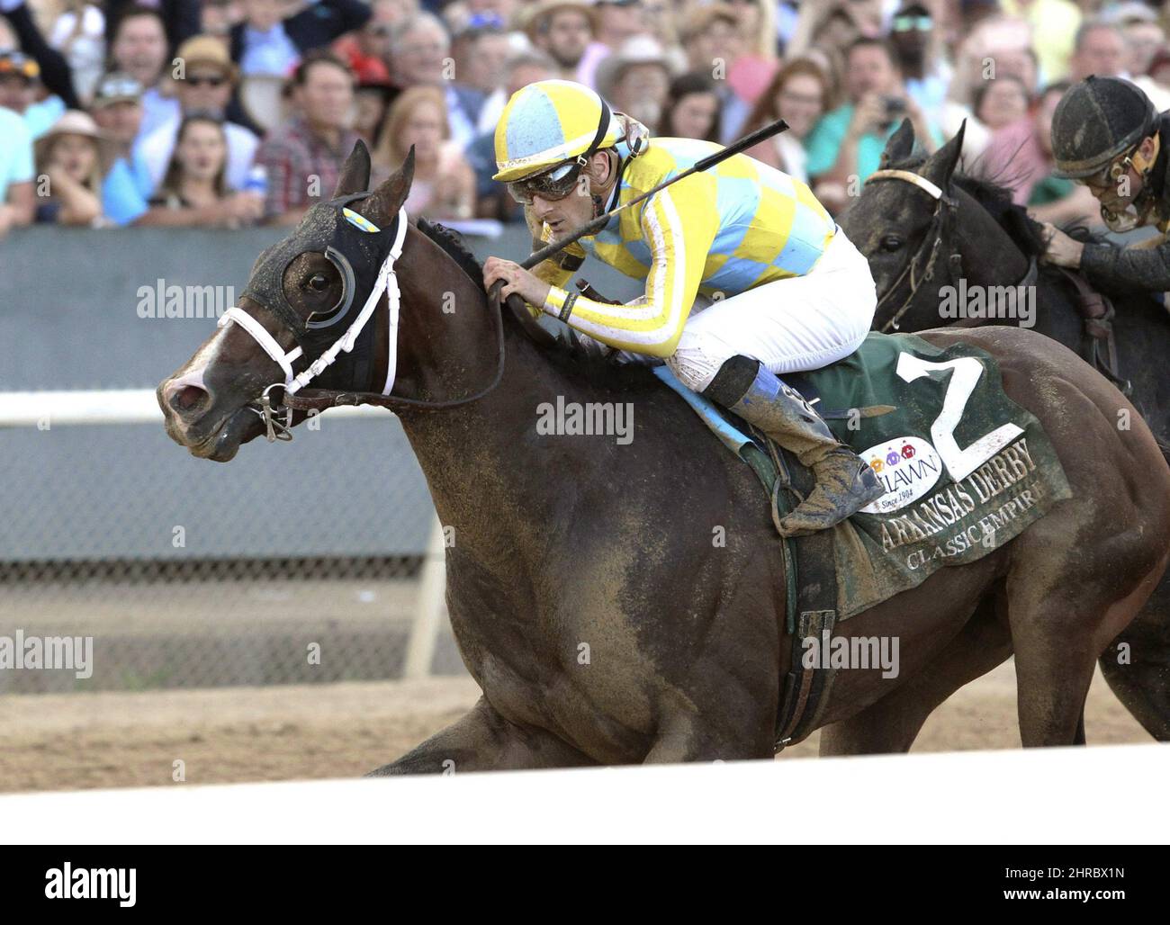 En una foto proporcionada por Oaklawn Park, Classic Empire y