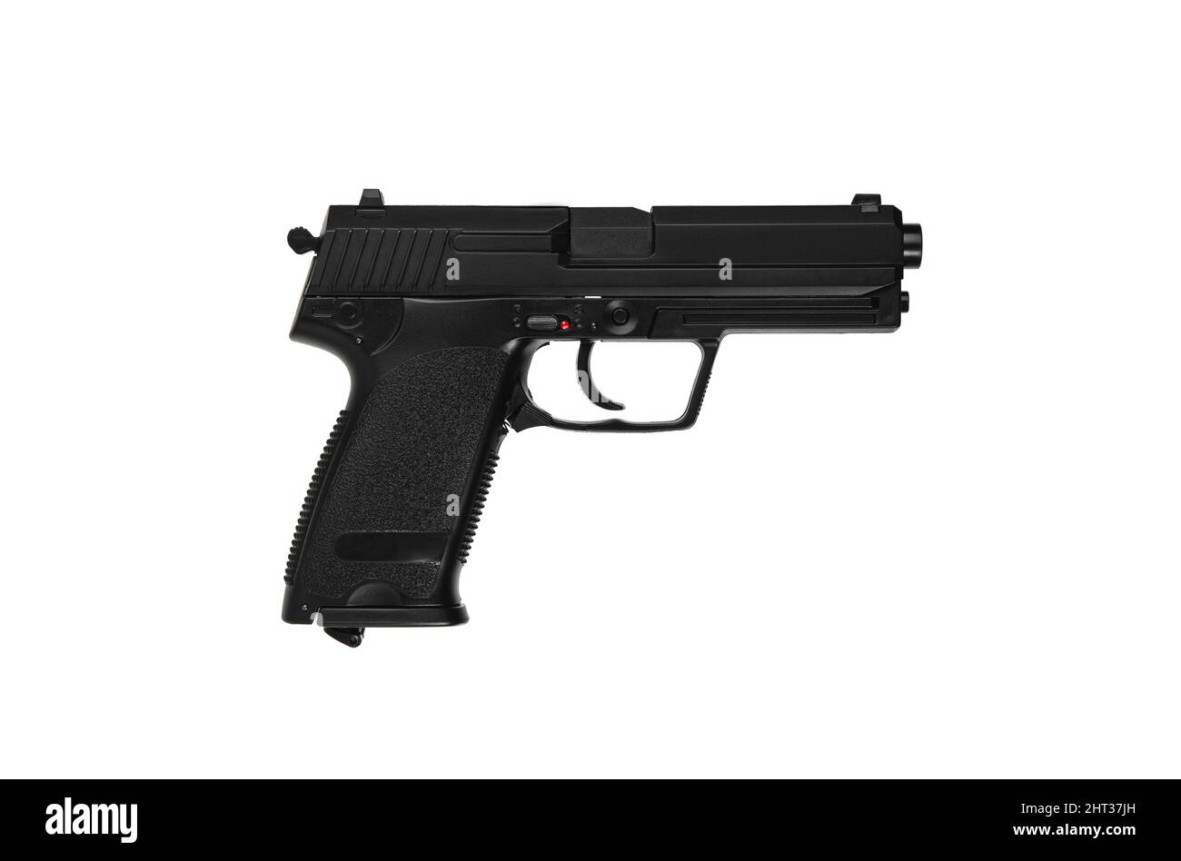 Revólver de pistola neumática para deportes y entretenimiento con carcasas  de cartuchos de bala. Pistola de airsoft sobre fondo blanco Fotografía de  stock - Alamy