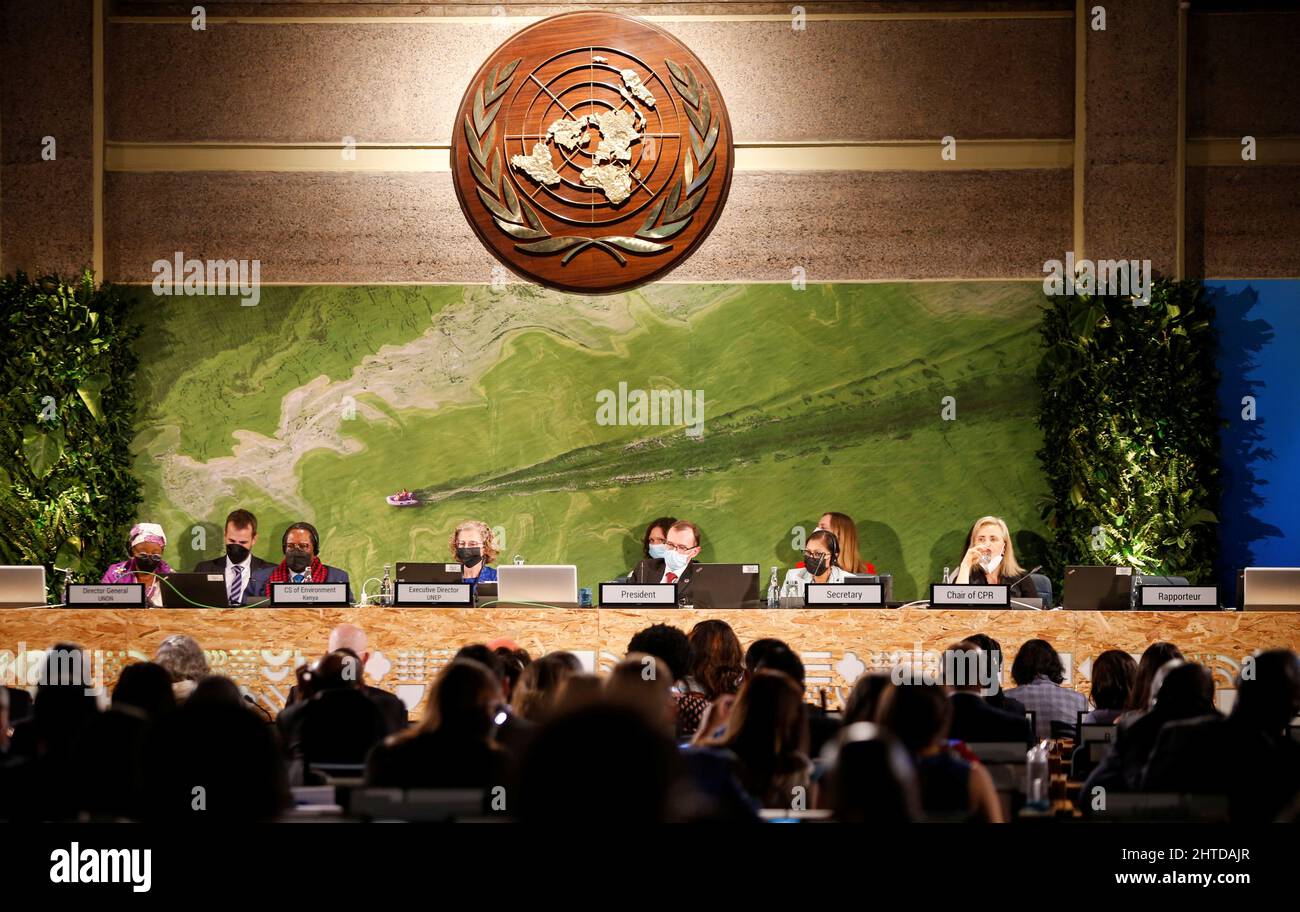 Los delegados asisten al quinto período de sesiones de la Asamblea de las Naciones  Unidas para el Medio Ambiente (UNEA-5), en la sede del Programa de las Naciones  Unidas para el Medio