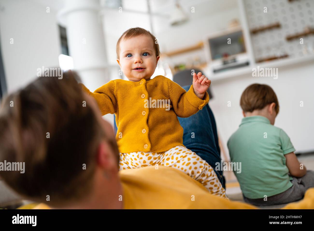 Hermana Celosa Fotografías E Imágenes De Alta Resolución Alamy 