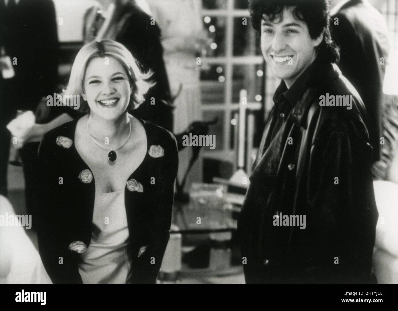 El actor americano Adam Sandler y la actriz Drew Barrymore en la película The Wedding Singer, USA 1998 Foto de stock