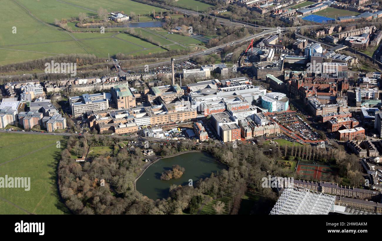 Vista aérea de Royal Victoria Infirmary, un importante hospital del NHS en Newcastle-upon-Tyne, Tyne & Wear, Reino Unido Foto de stock