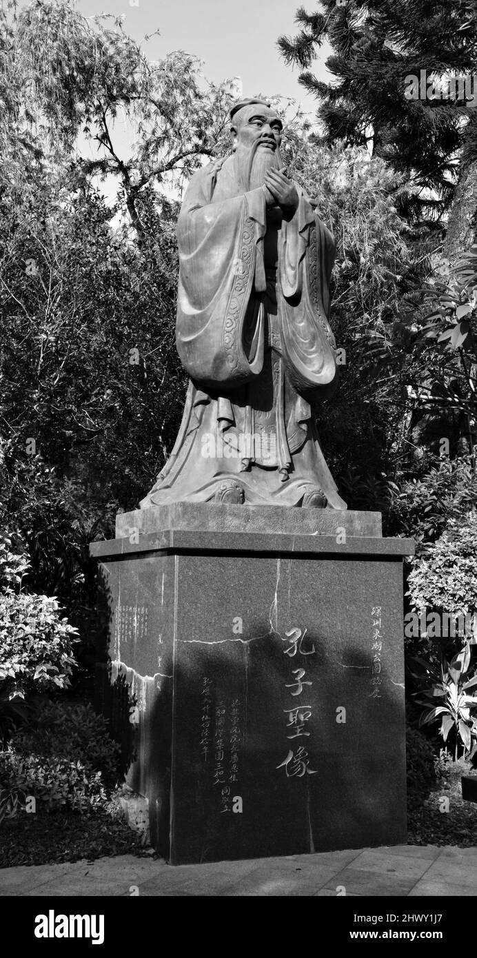 Estatua de Confucio en Shenzhen, China Foto de stock