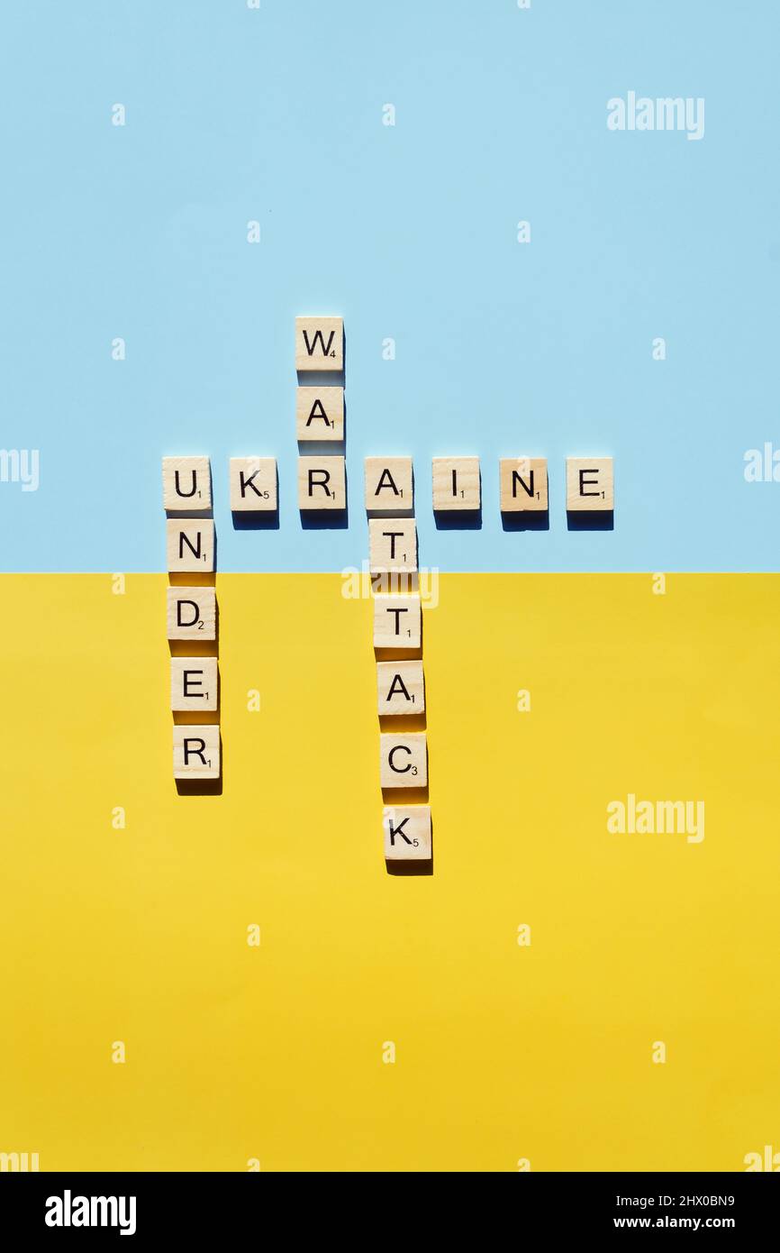 Las letras del abecedario de madera Imagen Vector de stock - Alamy