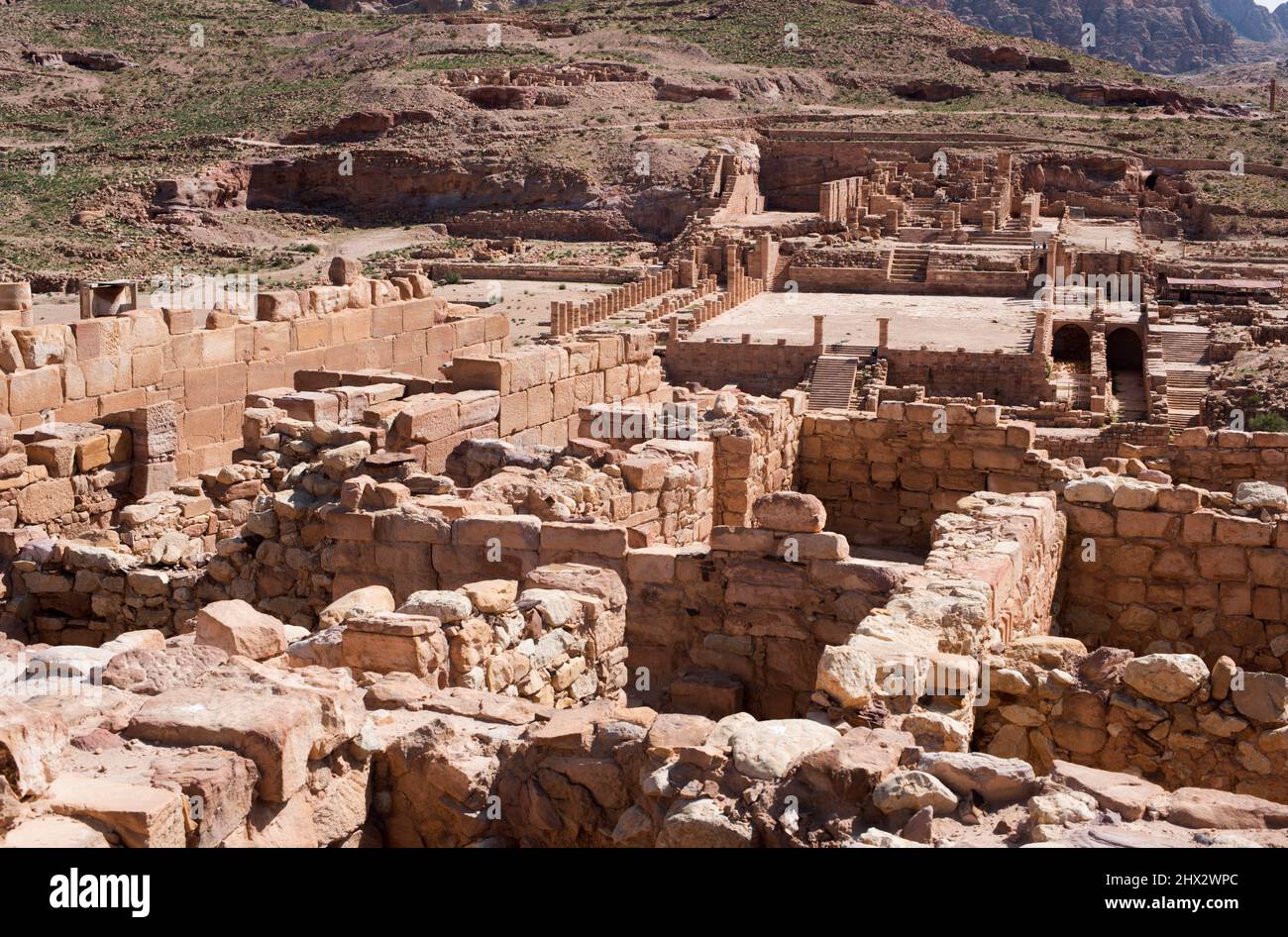 Petra, Gran Templo o Templo Sur (Patrimonio de la Humanidad de la UNESCO). Gobernación de MA'an, Jordania. Foto de stock