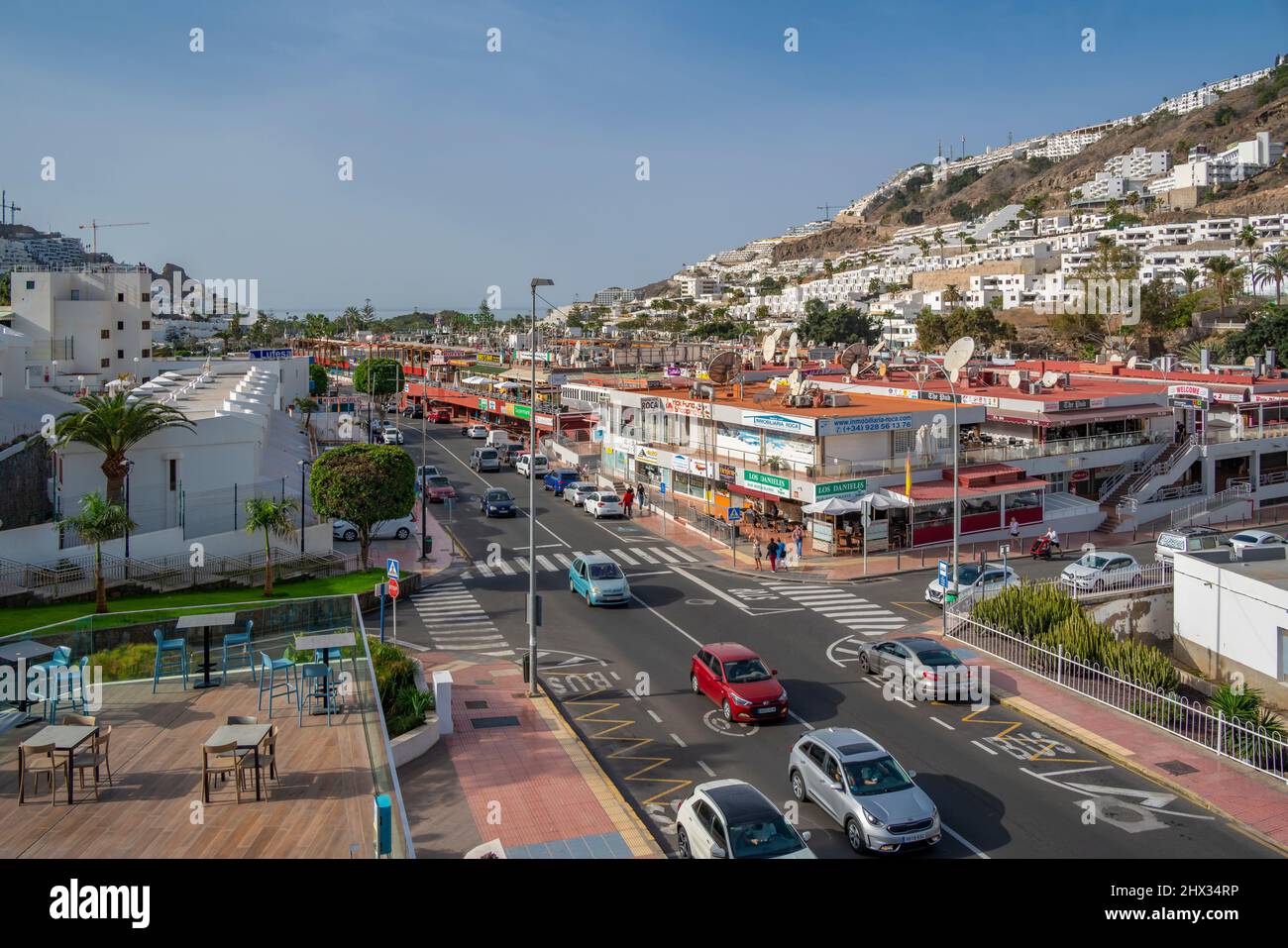 Vista del centro comercial en el centro de la ciudad, Puerto Rico, Gran  Canaria, Islas Canarias, España, Europa Fotografía de stock - Alamy