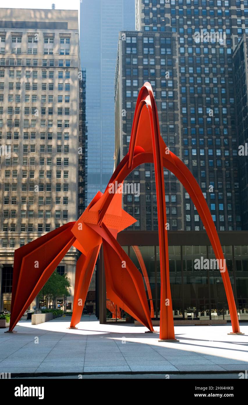 Escultura FLAMINGO Alexander Calder (©1974) La Plaza Federal de Chicago, Illinois, EE.UU. Foto de stock