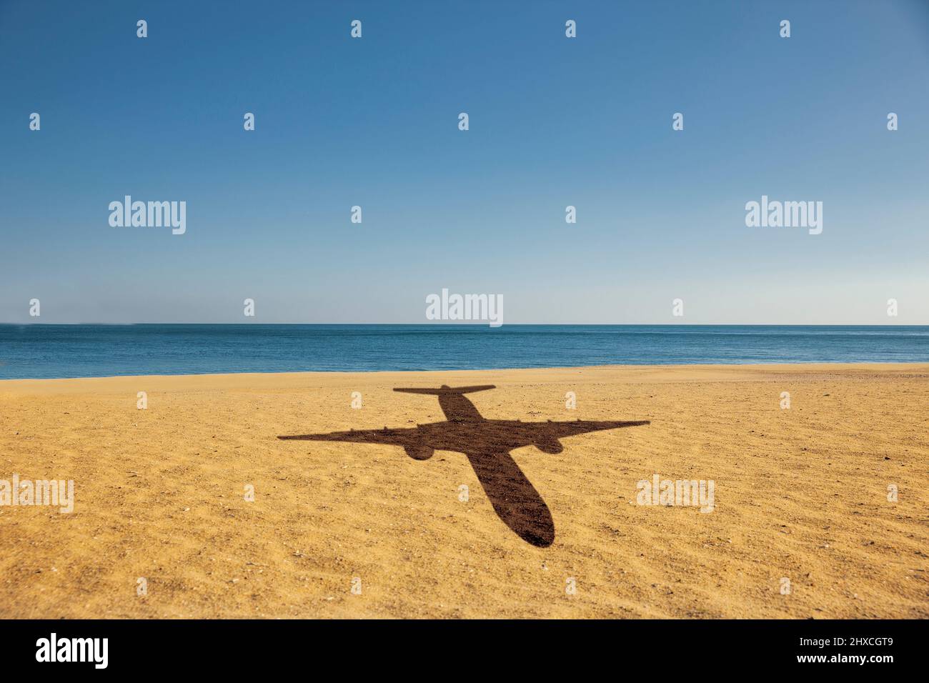 Plane shadow beach fotografías e imágenes de alta resolución - Alamy