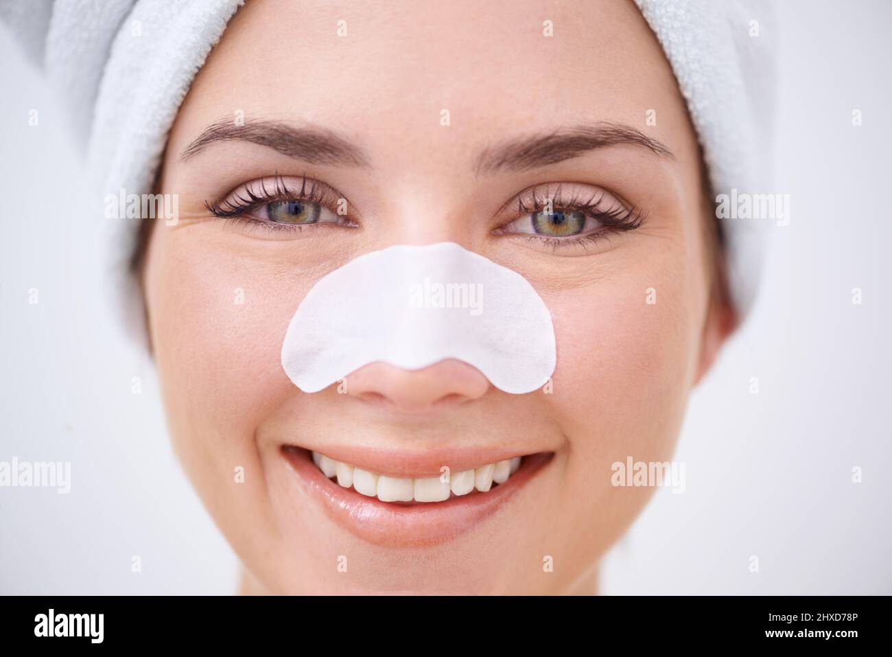 Como Quitar Espinillas Negras De La Nariz Tratamiento de espinillas fotografías e imágenes de alta resolución -  Página 2 - Alamy