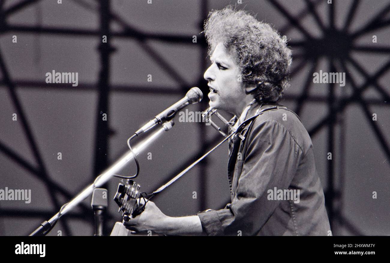 BOB DYLAN músico folklórico americano en 1975 Foto de stock
