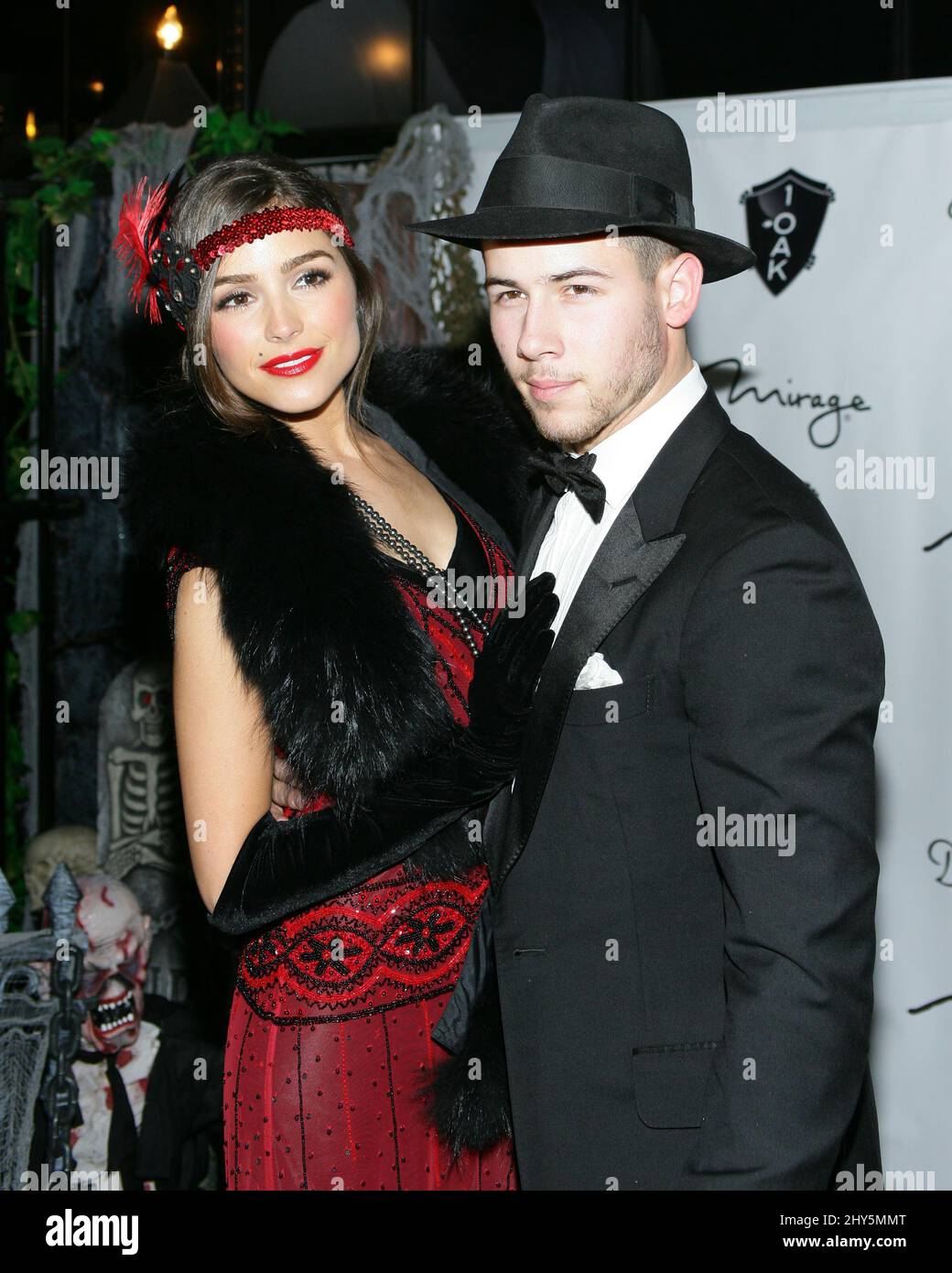 Olivia Culpo, Nick Jonas asistiendo al Concurso de disfraces de Halloween  $20.000 en 1 OAK Nightclub, The Mirage Hotel & Casino en Las Vegas, Nevada  Fotografía de stock - Alamy