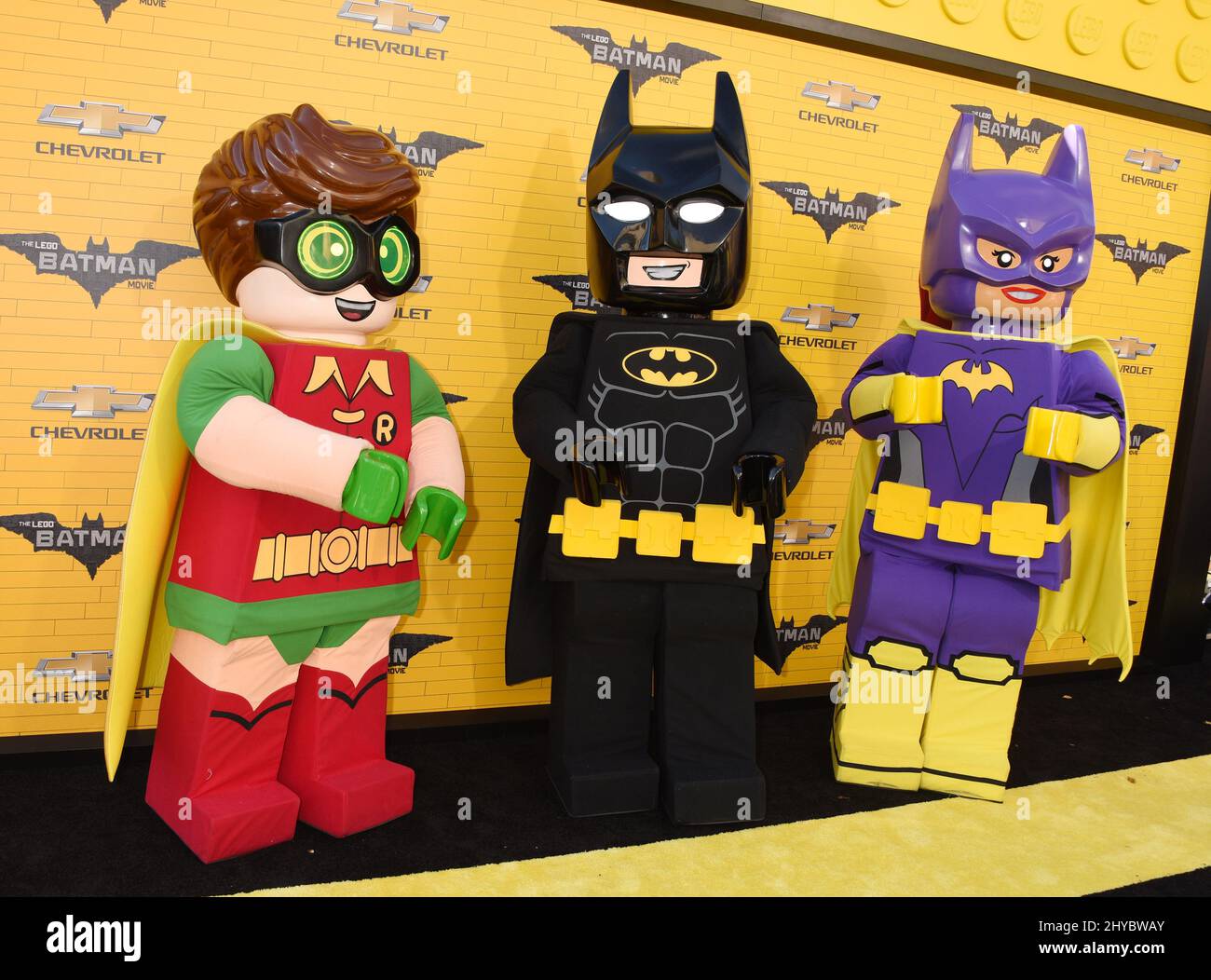 Robin, Batman y Batgirl asisten a la película de Lego Batman en Los Ángeles  Fotografía de stock - Alamy