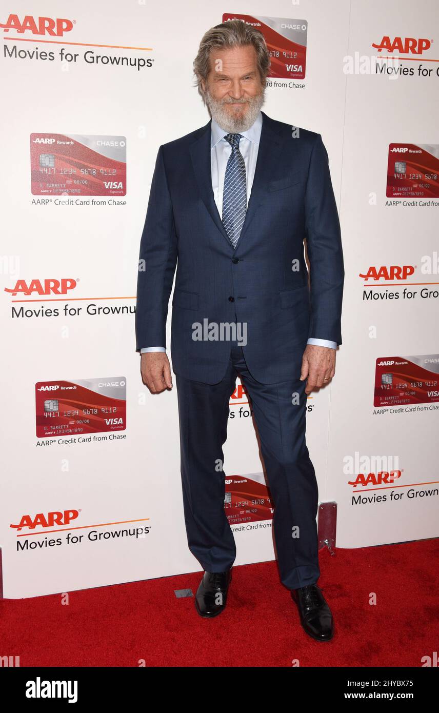 Jeff Bridges asiste a los Premios anuales de películas para crecer 16th celebrados en el Beverly Wilshire Hotel en Los Ángeles, Estados Unidos Foto de stock