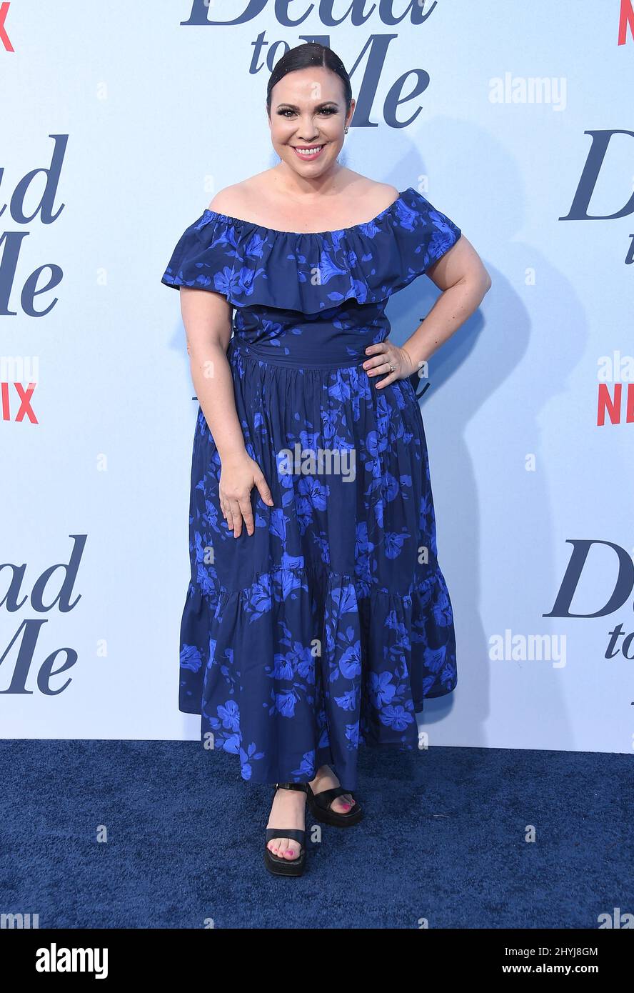 Gloria Calderón Kellett asiste a la temporada Un estreno de 'Dead to Me' de Netflix, celebrado en el Regal Cinemas L.A. Vivo el 2 de mayo de 2019 en Santa Mónica, California Foto de stock