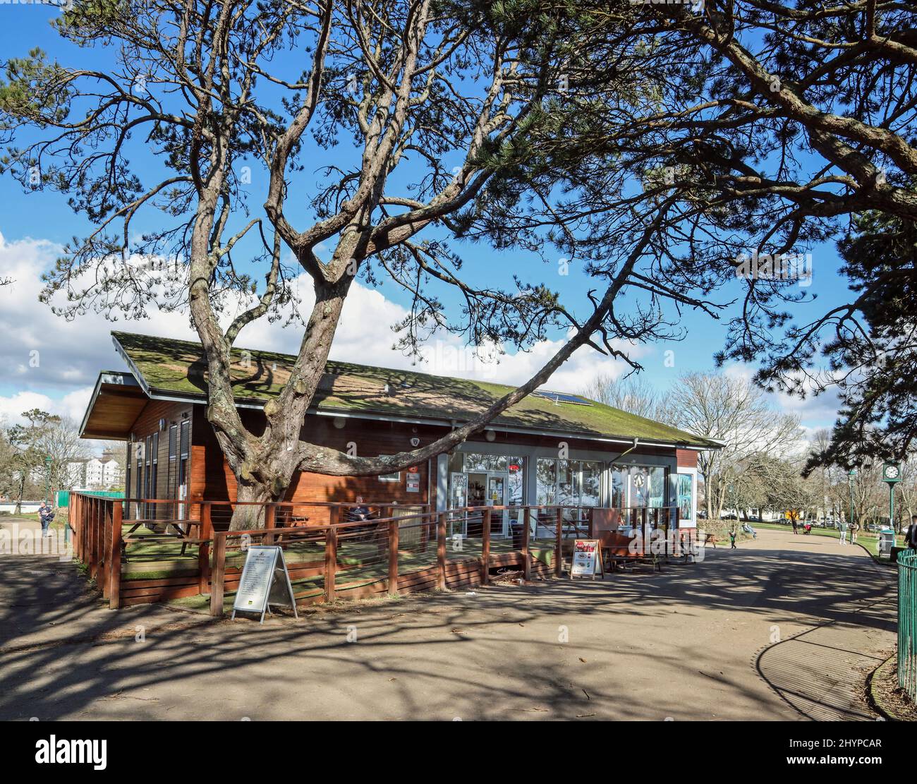 El Pavilion Cafe en Devonport Park, Plymouth es un lugar popular para