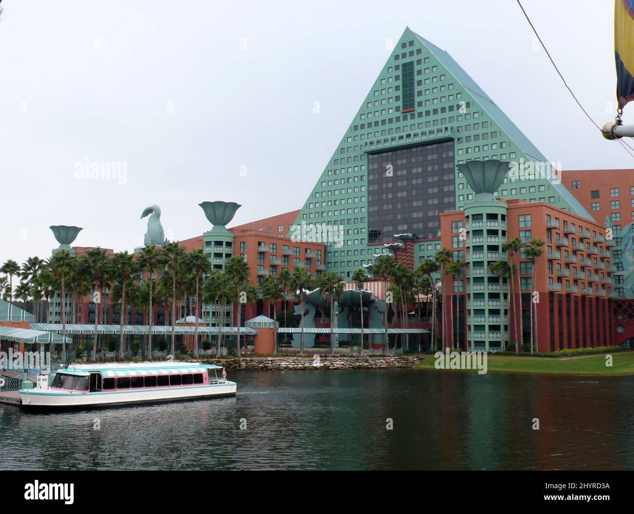 Swan Dolphin Resorts en Disney's Animal Kingdom Park en Walt Disney World en Orlando, Florida. Foto de stock