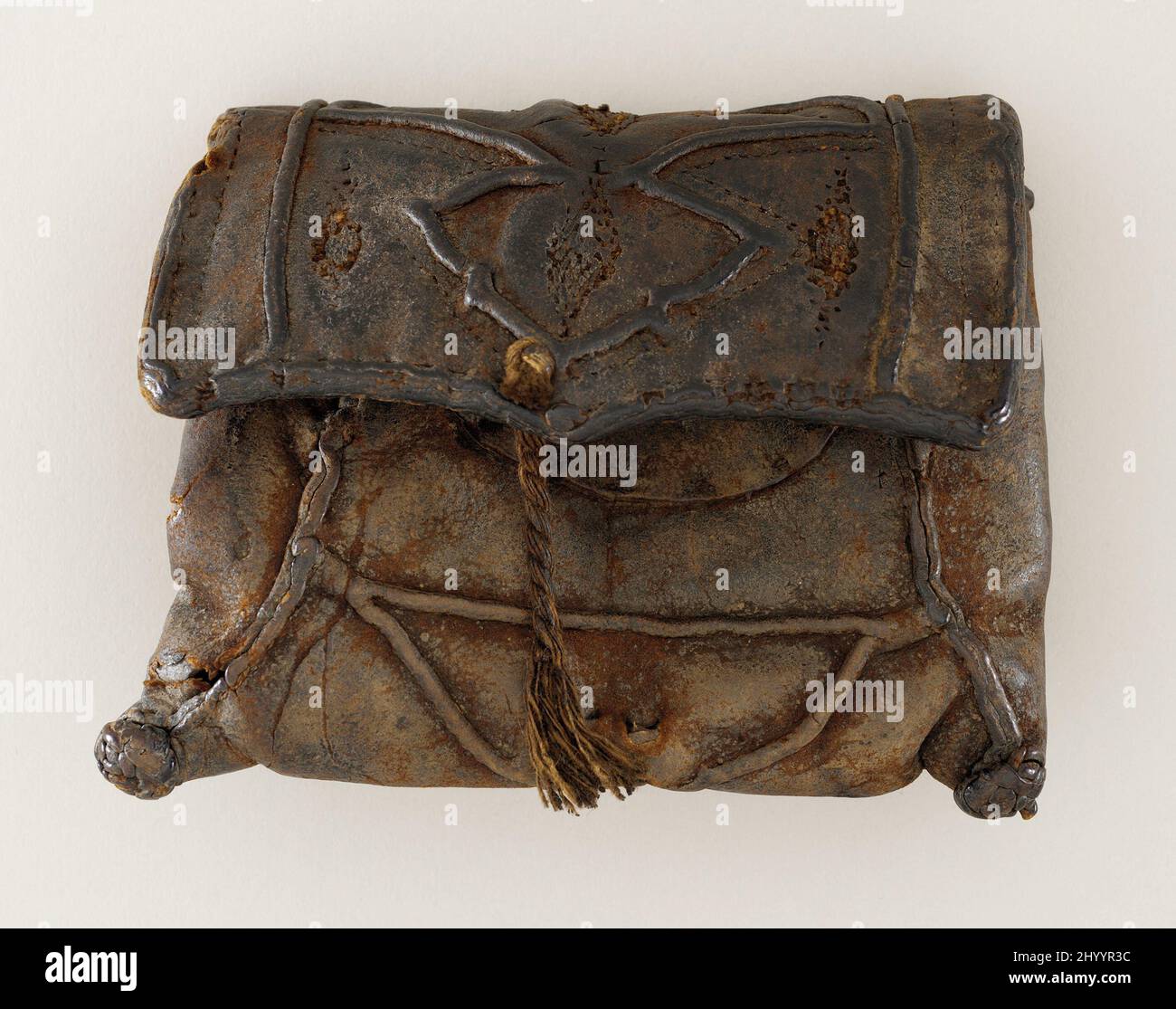 La cartera del hombre. Alemania o Holanda, siglo 14th. Trajes; Accesorios. Cuero, cosido (punto) Foto de stock