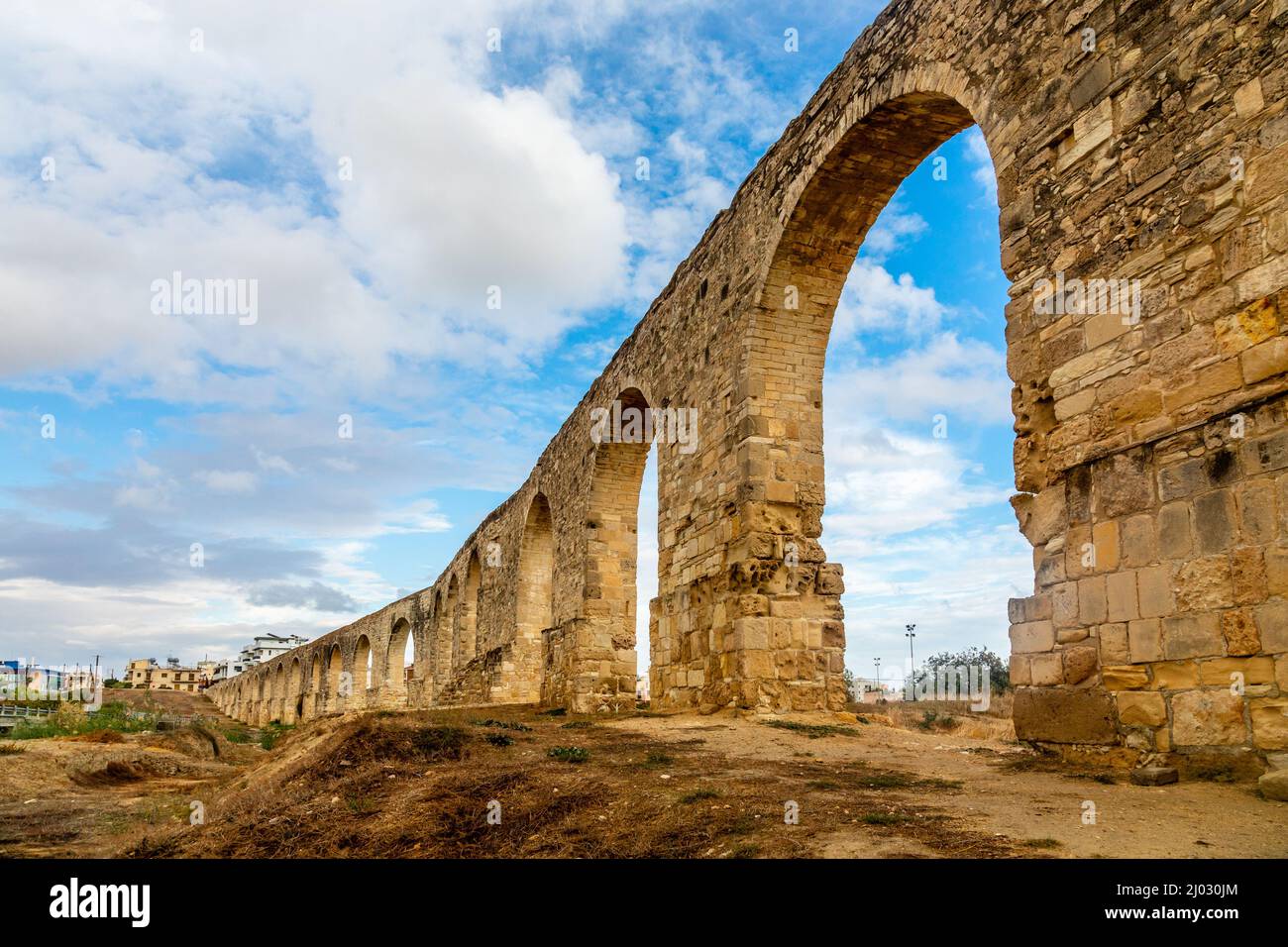 Acueducto Turco Bekir Pasha , Larnaca, Chipre Foto de stock