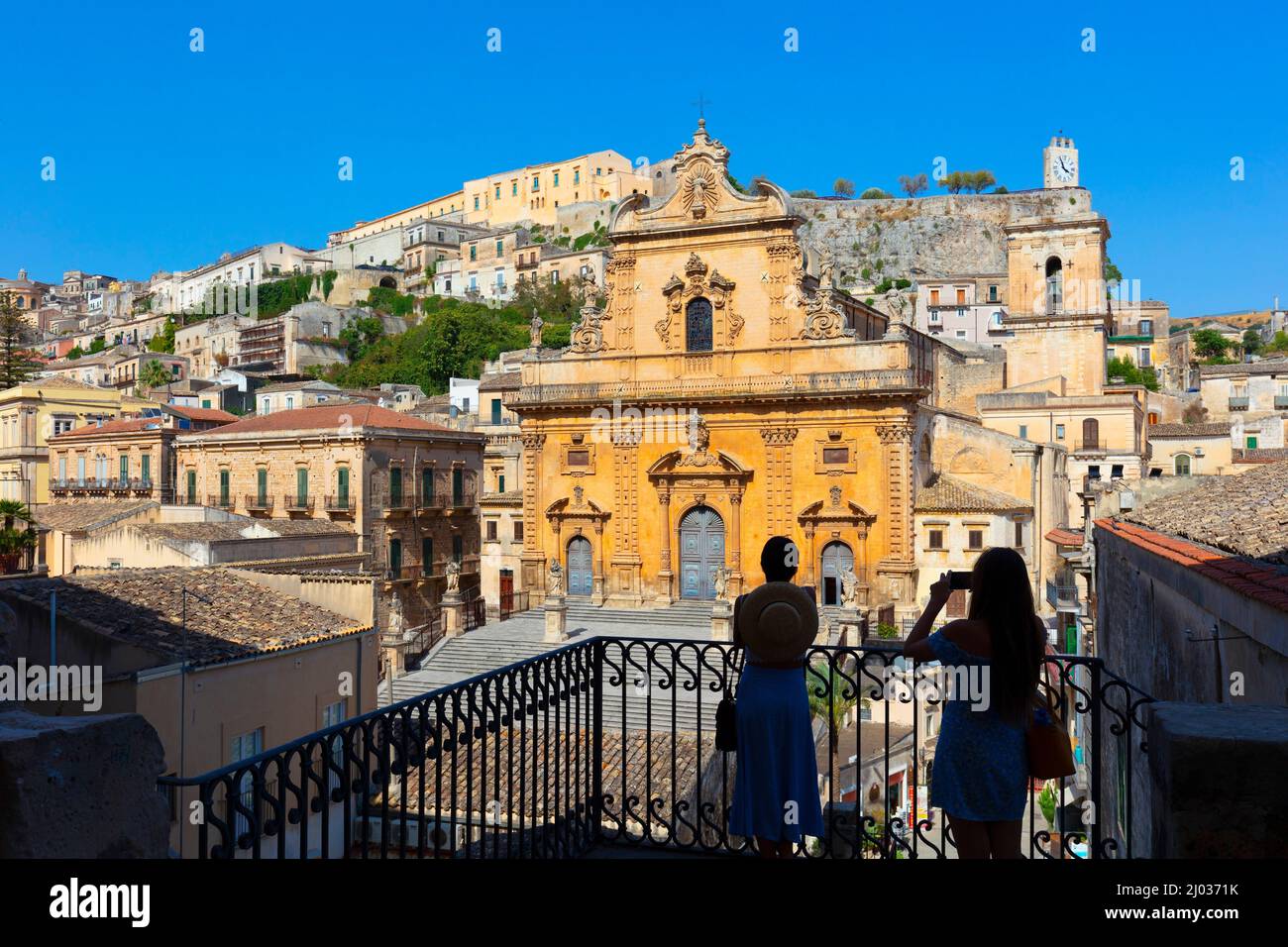 Catedral de San Pedro, Modica, Ragusa, Val di Noto, Patrimonio de la Humanidad de la UNESCO, Sicilia, Italia, Europa Foto de stock