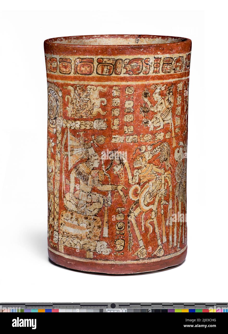 Vaso cilíndrico con gemelos héroes y señores de la muerte. Maya, 600–900  EC. Cerámica. Cerámica pintada sin cordones Fotografía de stock - Alamy