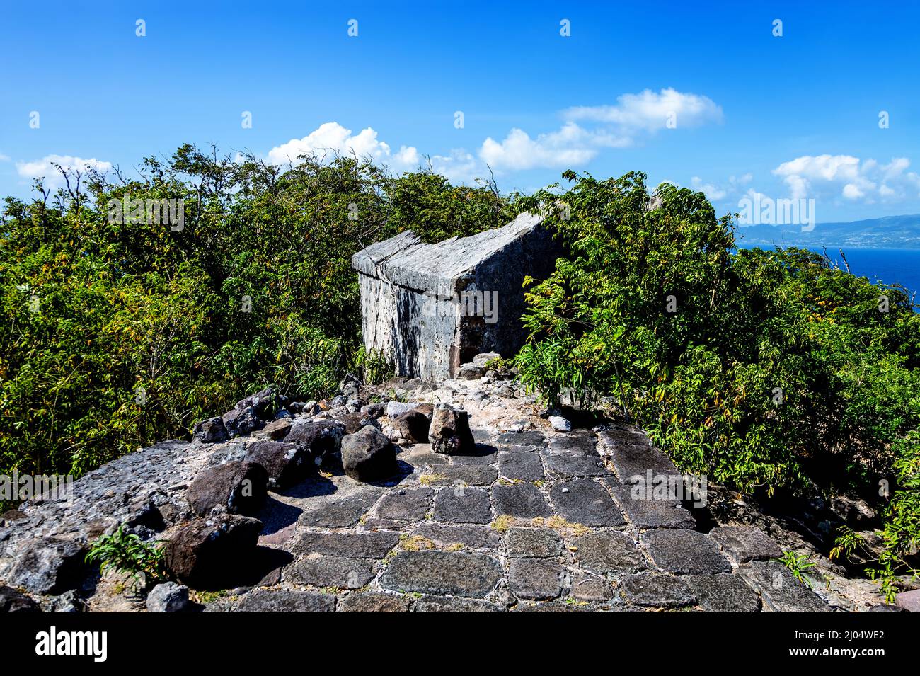 Ruina de la fortificación de Caroline, Terre-de-Haut, Iles des Saintes, Les Saintes, Guadalupe, Kleine Antillen, Caribe. Foto de stock