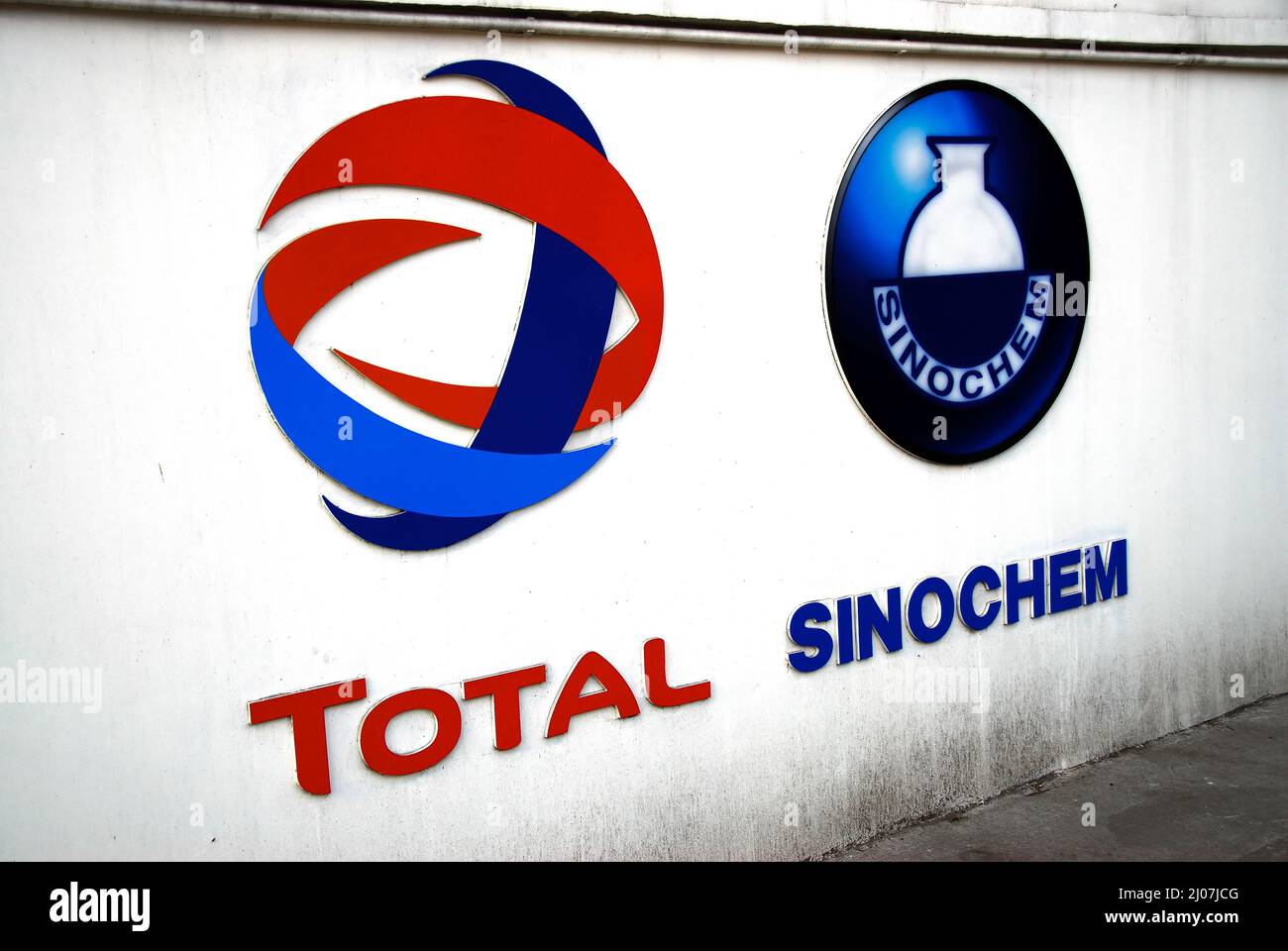 Pekín, China, Detalle, Firma, Logotipo corporativo, Estación de Gas de Servicio 'Total Sinochem' Foto de stock