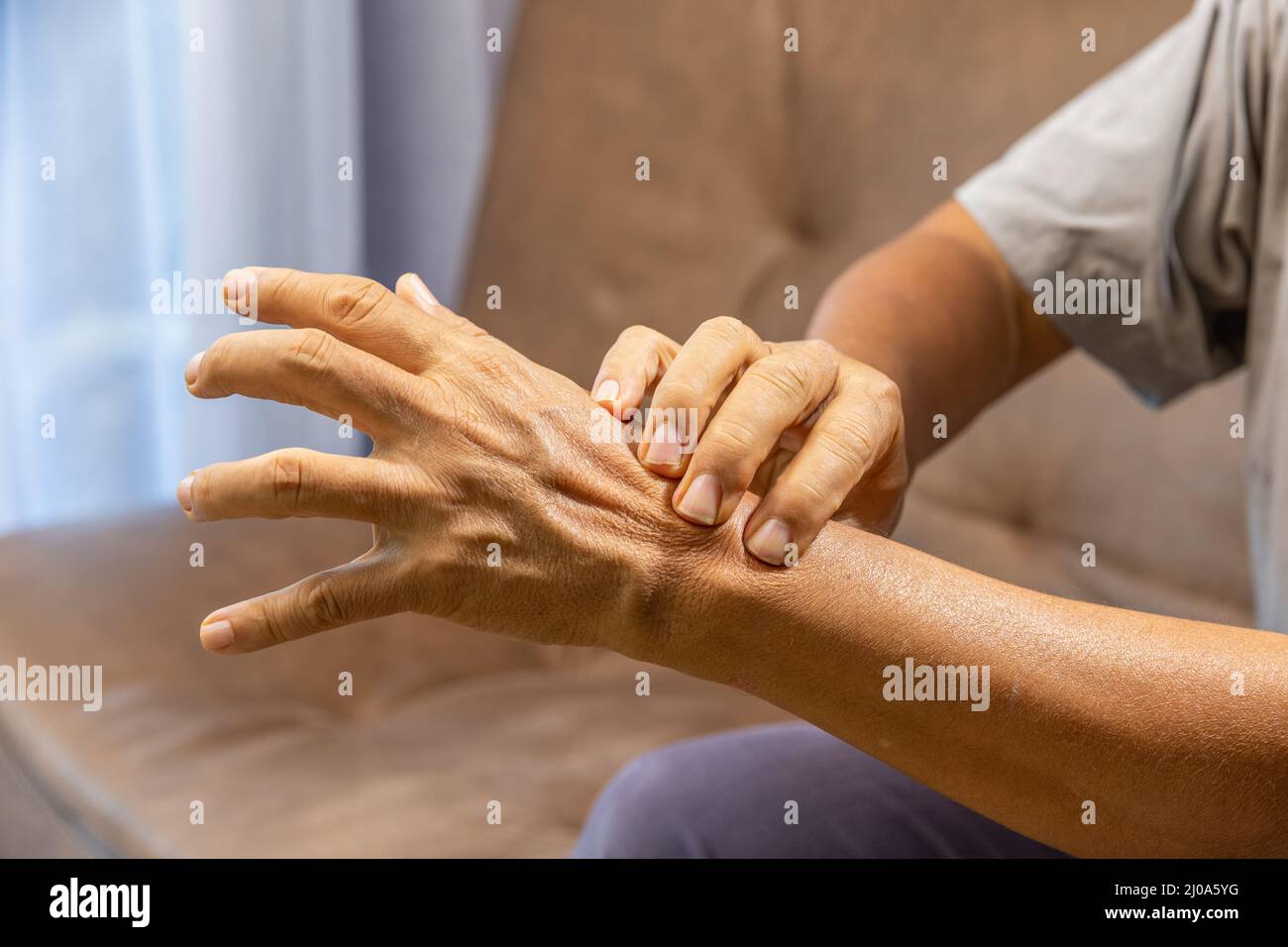 ácido úrico de fotografías e imágenes de alta resolución - Alamy