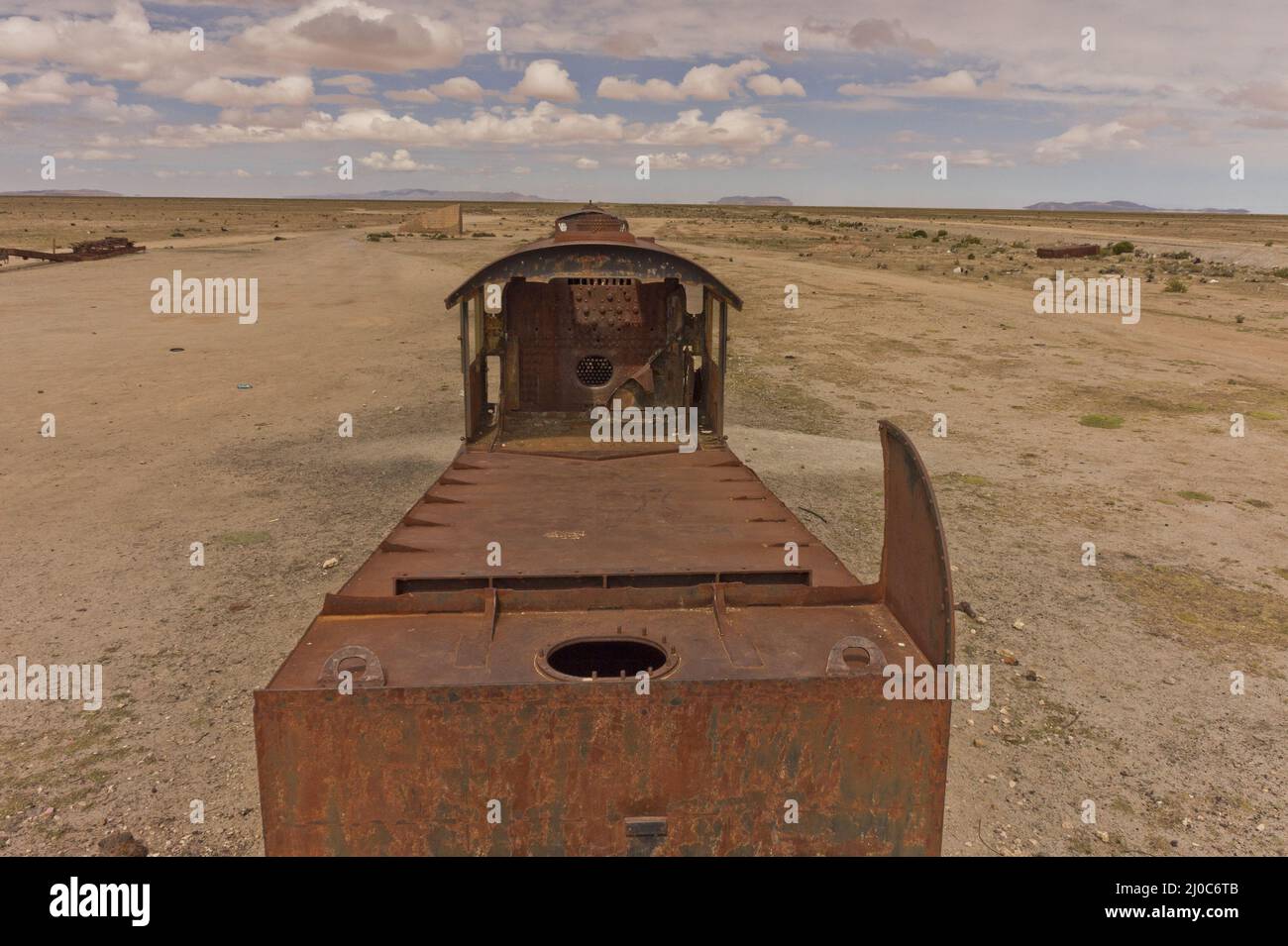 Cementerio de trenes, Salar de Uyuni, Bolivia, Sudamérica Foto de stock